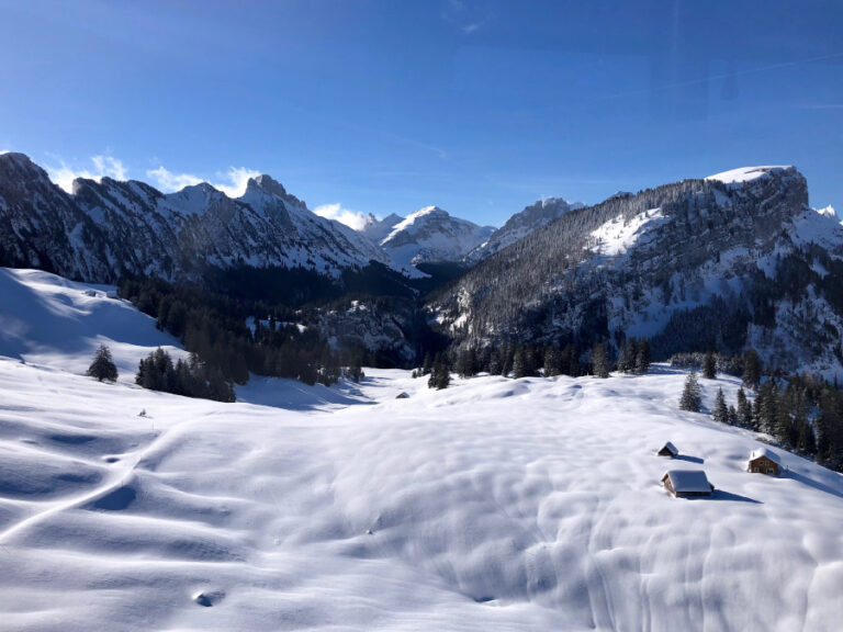 Winterlandschaft mit Blick auf Alp Soll und Alpstein